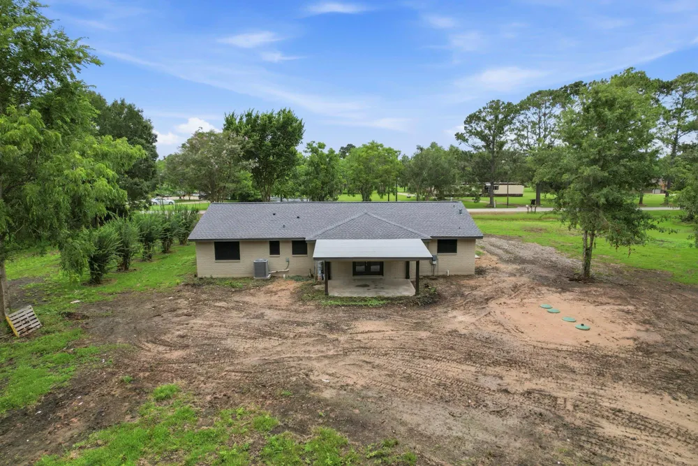 18079 County Road 463 Brazoria, TX 77422