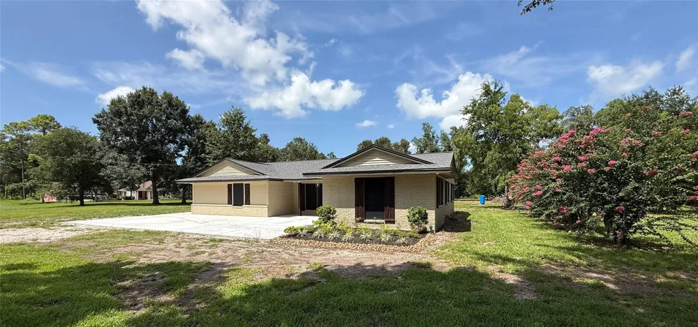 18079 County Road 463 Brazoria, TX 77422