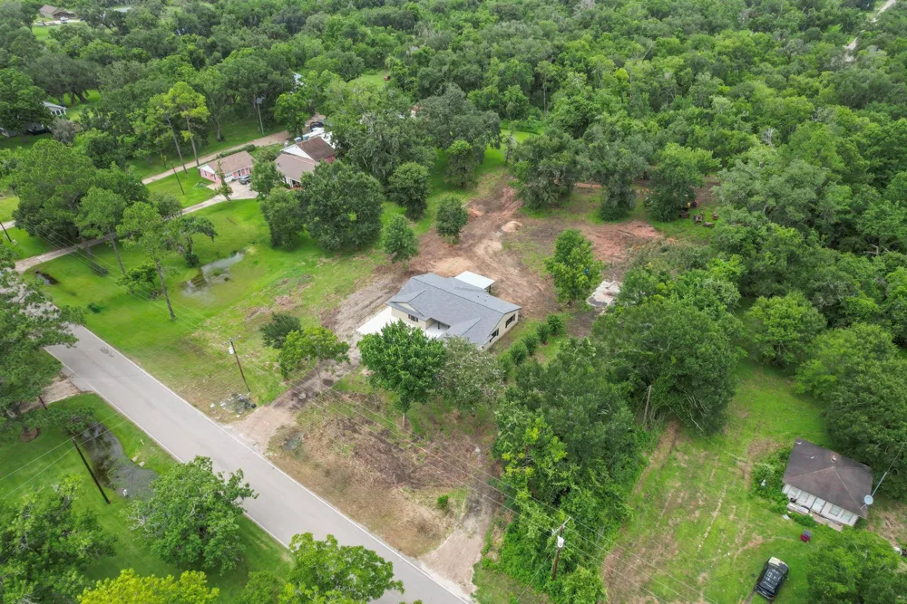 18079 County Road 463 Brazoria, TX 77422
