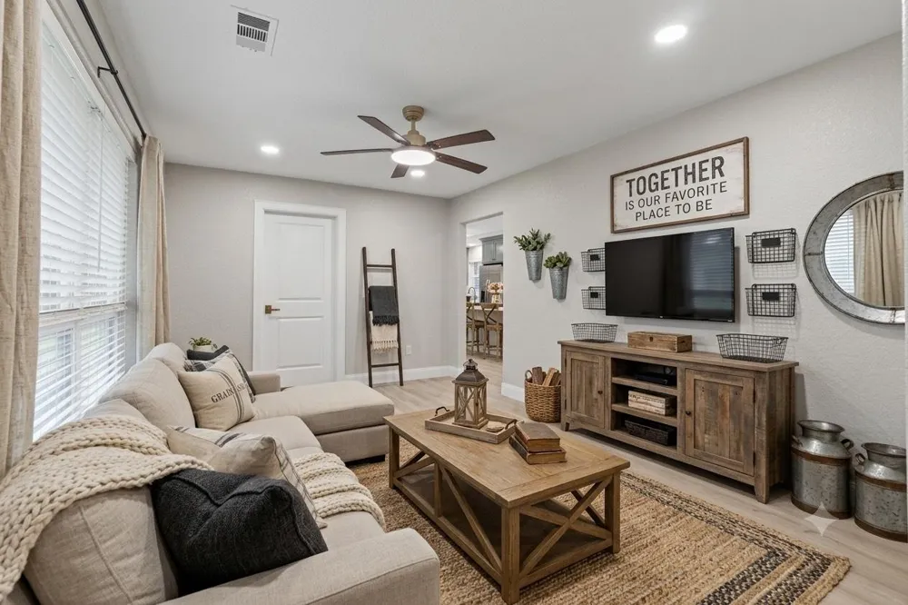 18079 County Road 463 Brazoria, TX 77422