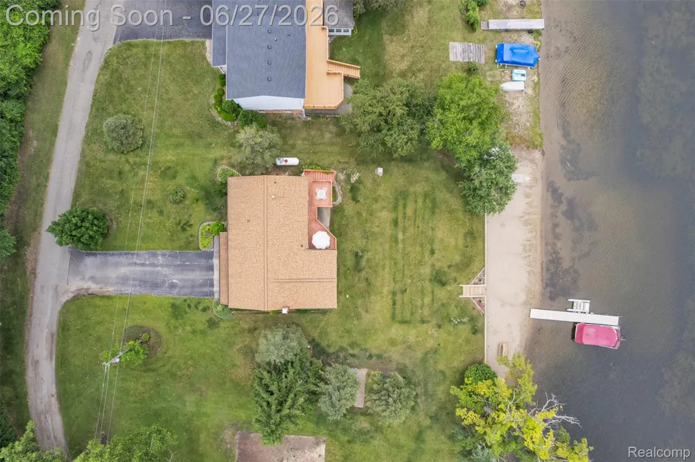 2276 Webster Park Drive Genoa Township, MI 48843