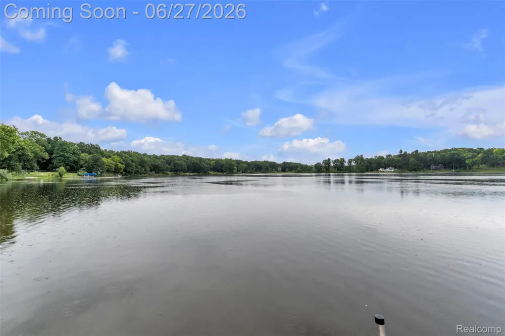 2276 Webster Park Drive Genoa Township, MI 48843