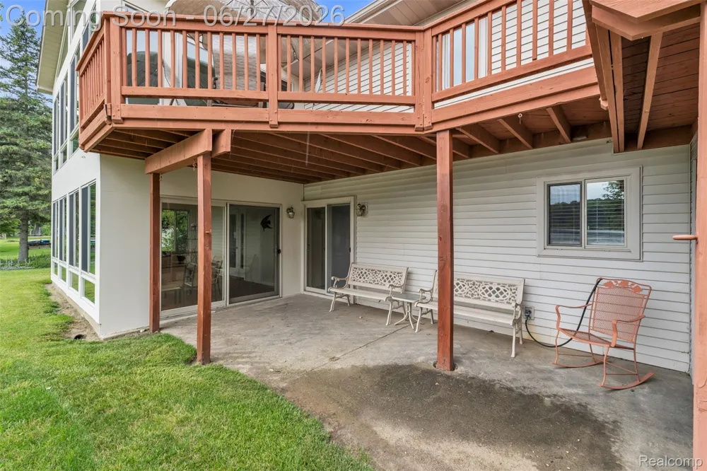 2276 Webster Park Drive Genoa Township, MI 48843