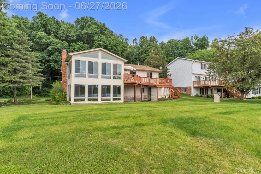 2276 Webster Park Drive Genoa Township, MI 48843