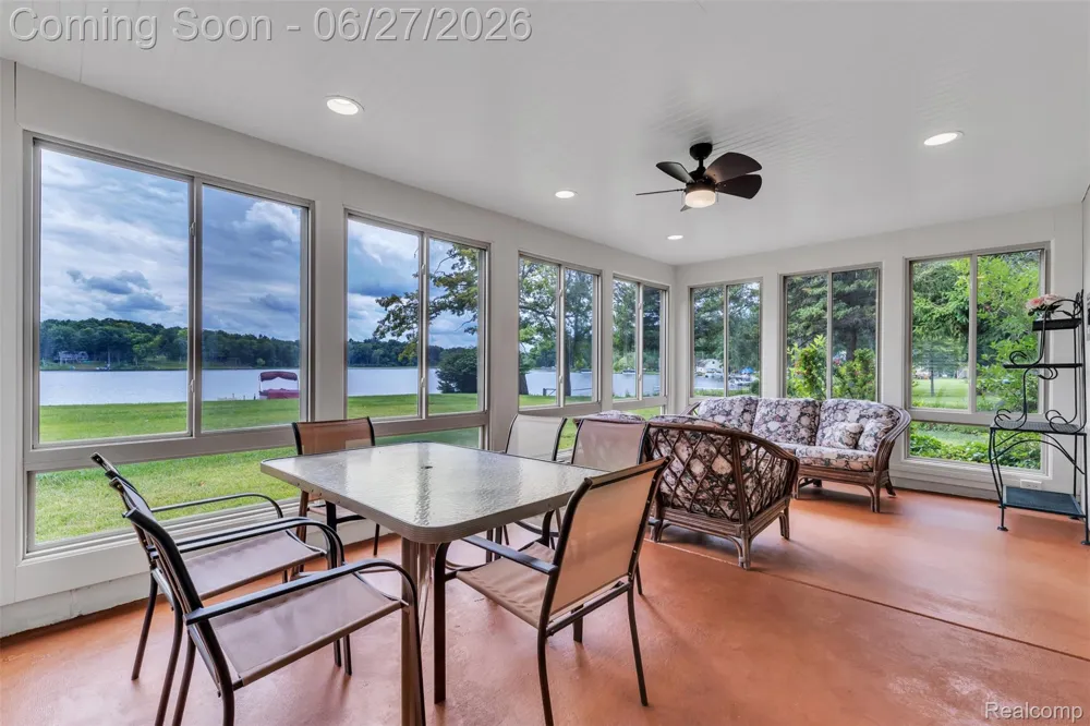 2276 Webster Park Drive Genoa Township, MI 48843