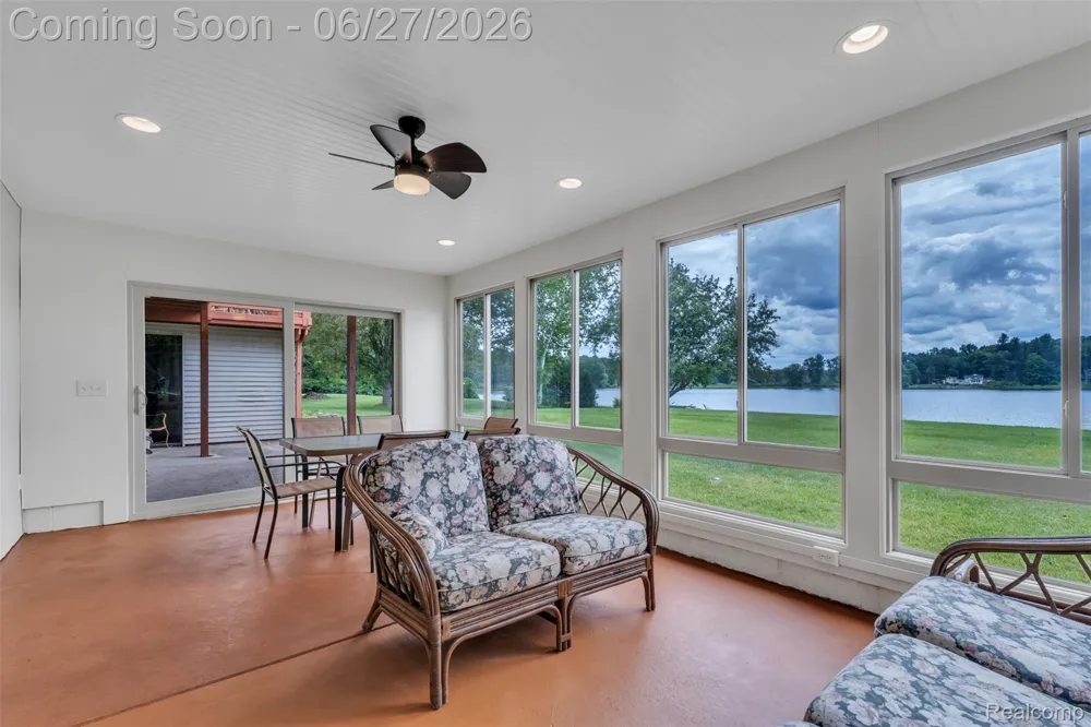 2276 Webster Park Drive Genoa Township, MI 48843