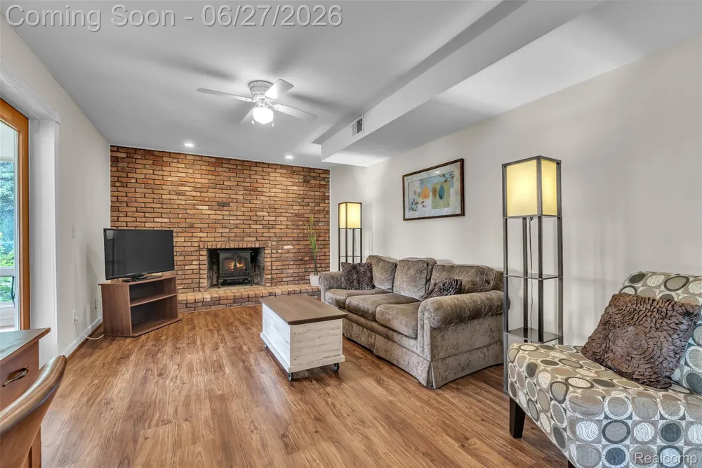2276 Webster Park Drive Genoa Township, MI 48843