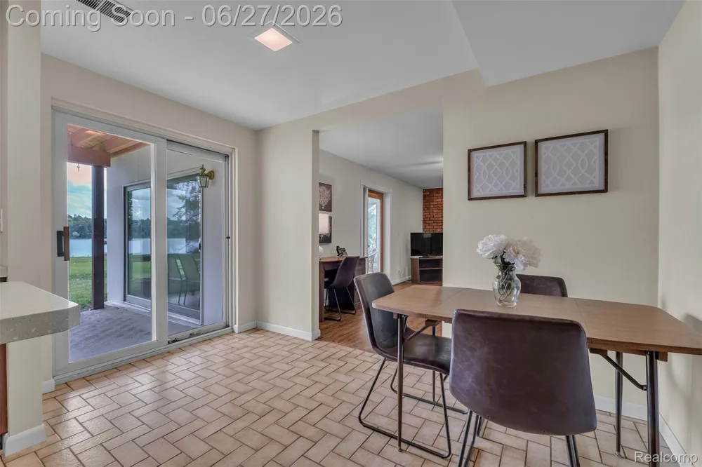 2276 Webster Park Drive Genoa Township, MI 48843