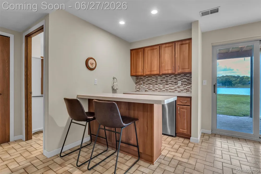 2276 Webster Park Drive Genoa Township, MI 48843