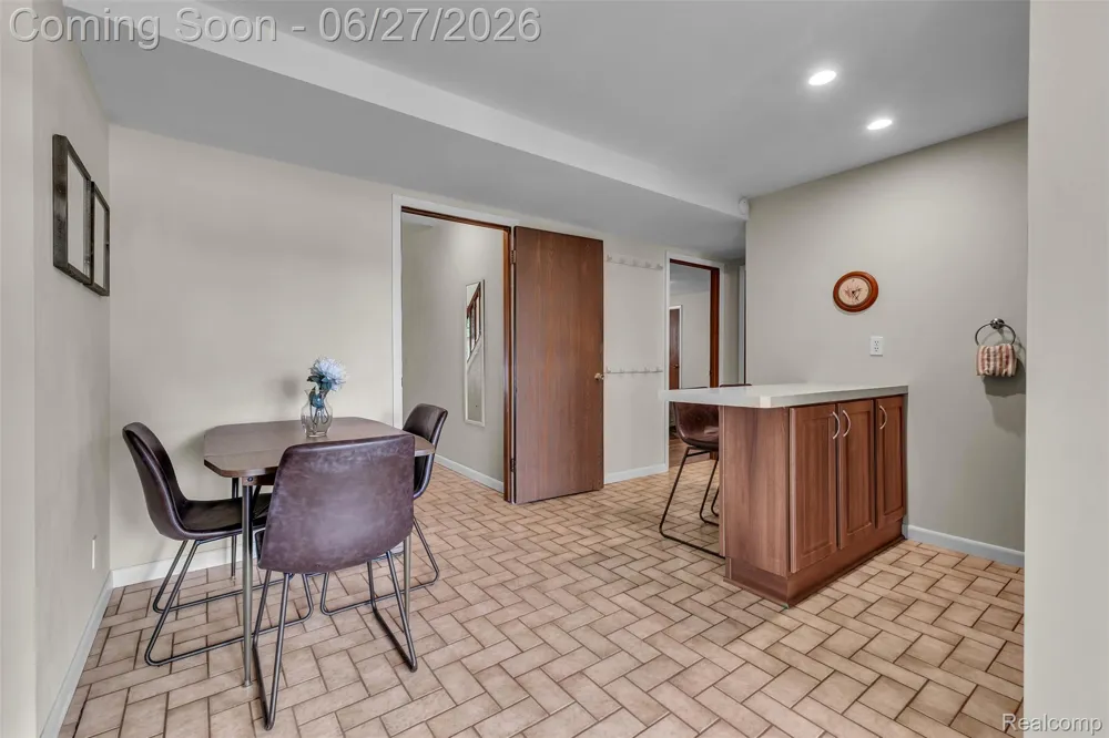 2276 Webster Park Drive Genoa Township, MI 48843