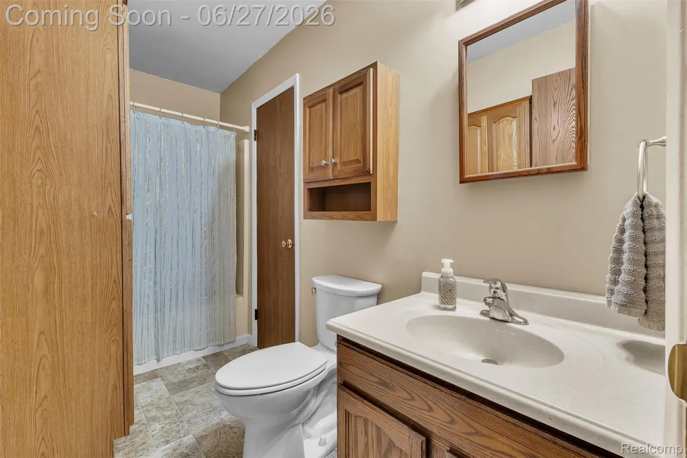 2276 Webster Park Drive Genoa Township, MI 48843