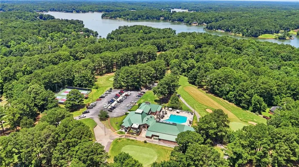 2287 Turtle Cove Throughway Monticello, GA 31064
