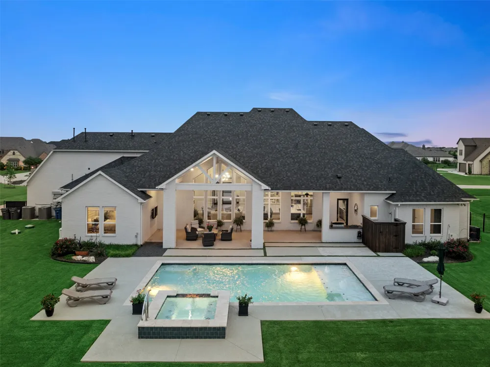 701 Inverness Lane Lucas, TX 75002