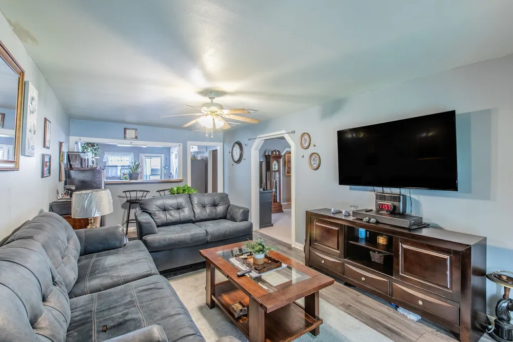 4816 Inwood Drive Beverly Hills, TX 76711