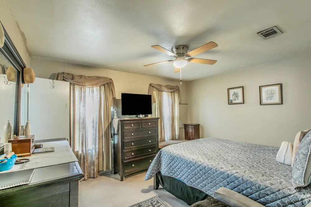 4816 Inwood Drive Beverly Hills, TX 76711