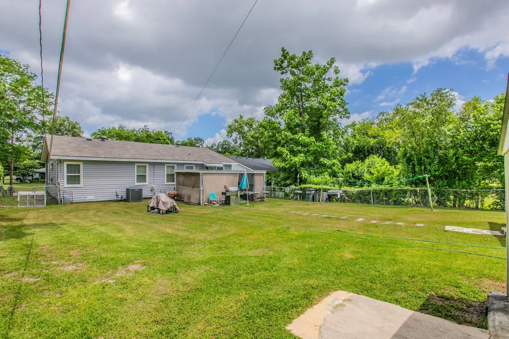 4816 Inwood Drive Beverly Hills, TX 76711