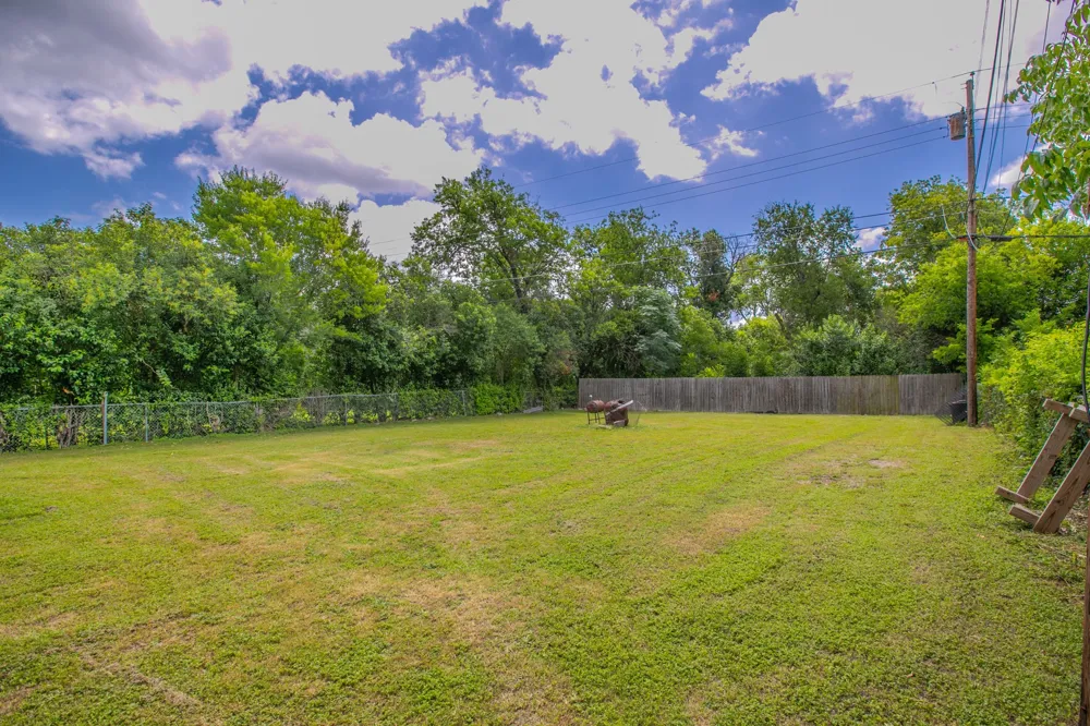4816 Inwood Drive Beverly Hills, TX 76711