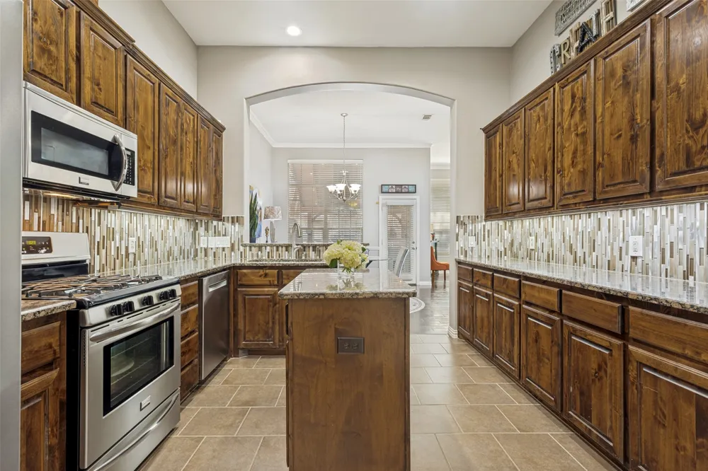 6409 Eagle Nest Drive Garland, TX 75044