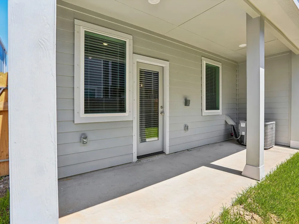 716 Sand Dollar Drive Kemah, TX 77565