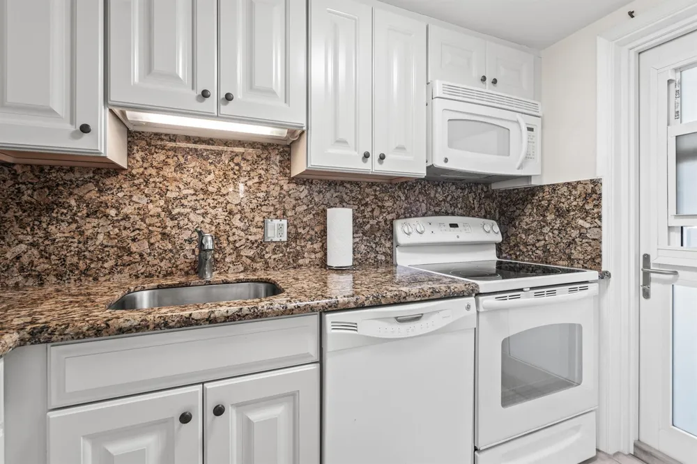 2760 S Ocean Boulevard #313 Palm Beach, FL 33480