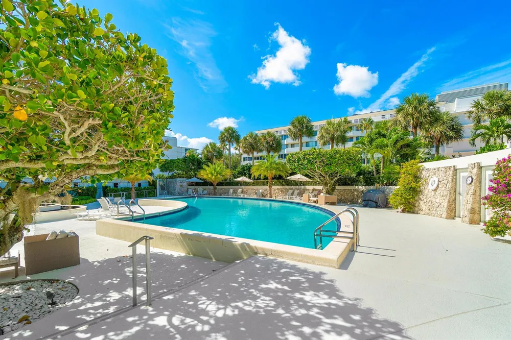 2760 S Ocean Boulevard #313 Palm Beach, FL 33480