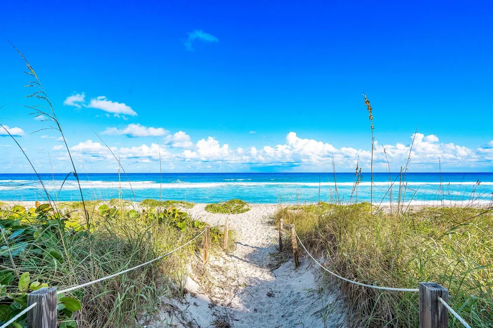 2760 S Ocean Boulevard #313 Palm Beach, FL 33480