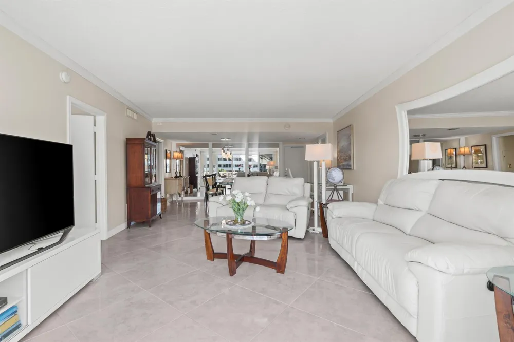 2760 S Ocean Boulevard #313 Palm Beach, FL 33480