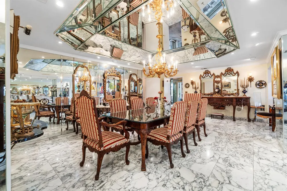 150 Bradley Place #101 Palm Beach, FL 33480