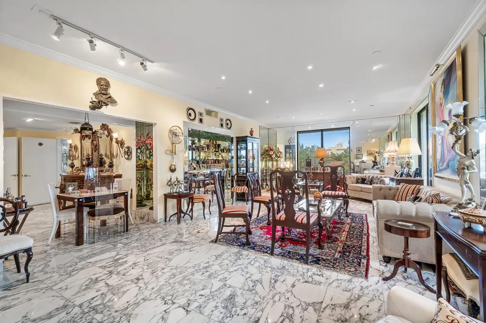 150 Bradley Place #101 Palm Beach, FL 33480