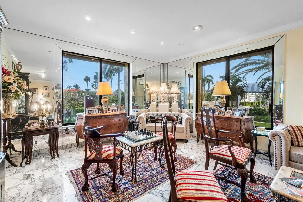 150 Bradley Place #101 Palm Beach, FL 33480
