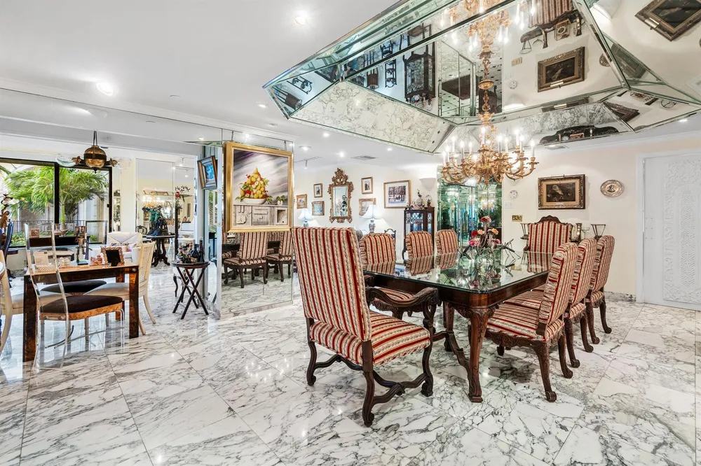 150 Bradley Place #101 Palm Beach, FL 33480