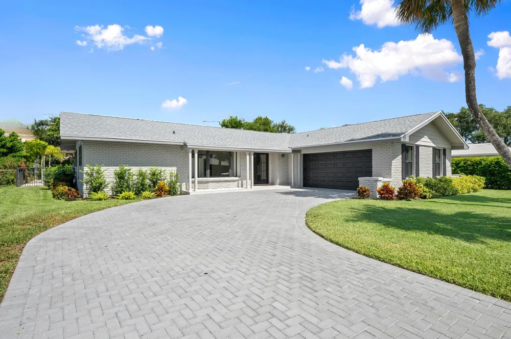 11569 Landing Place North Palm Beach, FL 33408