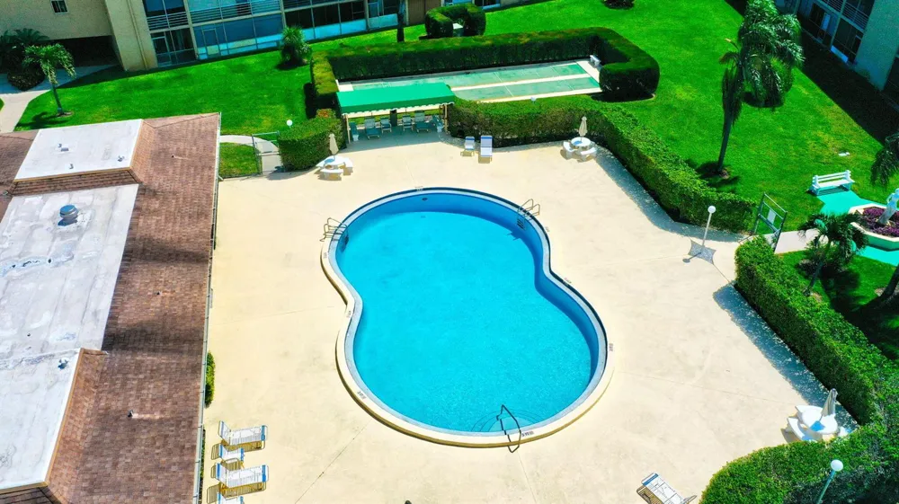 400 Village Green Circle W #212 Palm Springs, FL 33461