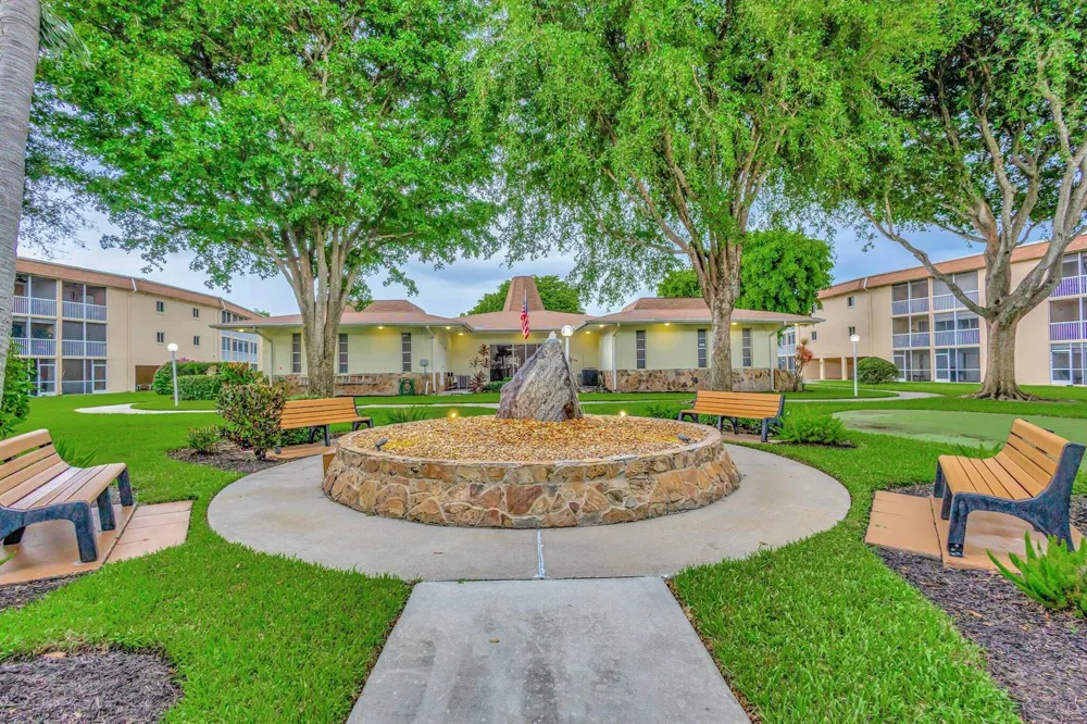 400 Village Green Circle W #212 Palm Springs, FL 33461