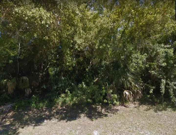 5110 Sanibel Avenue Fort Pierce, FL 34951