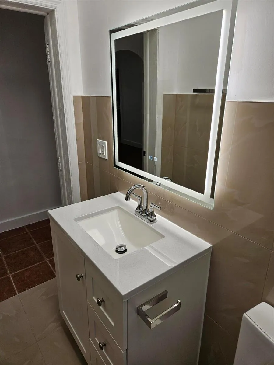 701 SW 8th Avenue Delray Beach, FL 33444