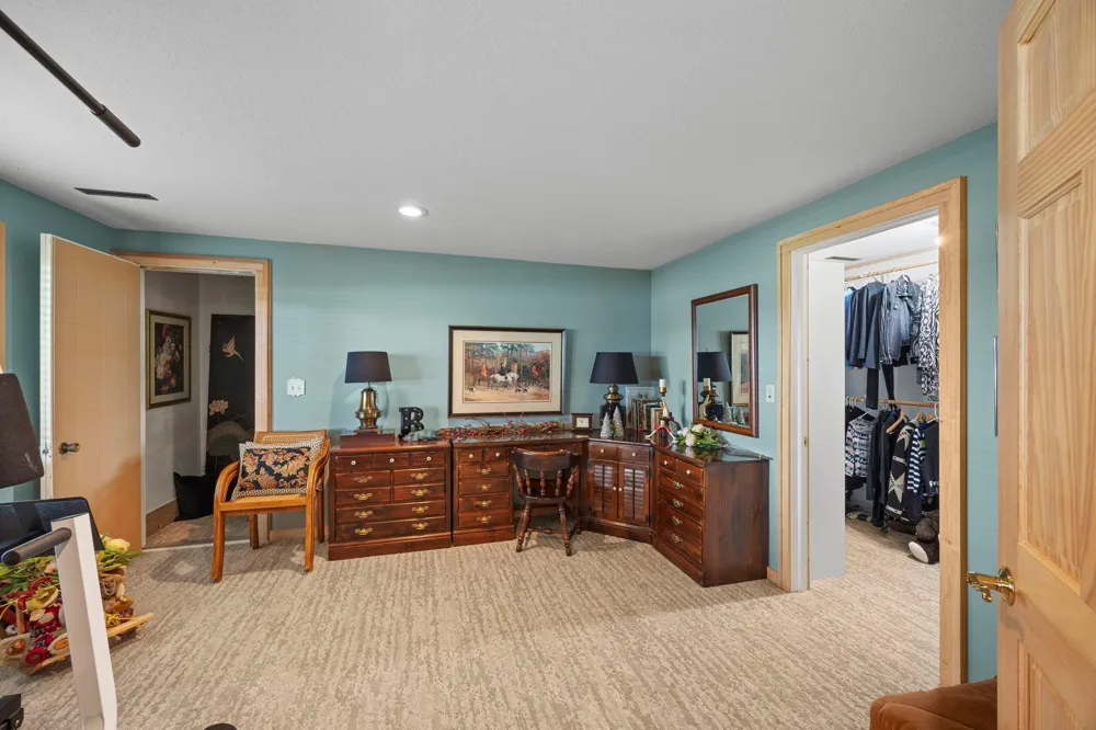 830 Lakewood Drive SW Hutchinson, MN 55350