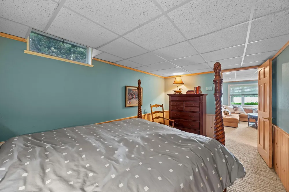 830 Lakewood Drive SW Hutchinson, MN 55350