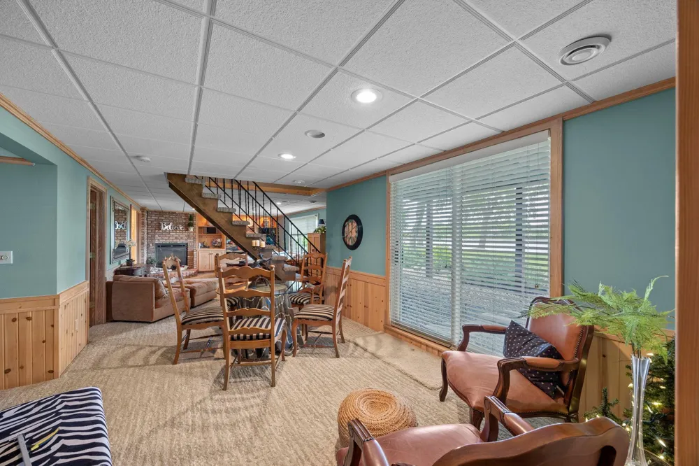 830 Lakewood Drive SW Hutchinson, MN 55350