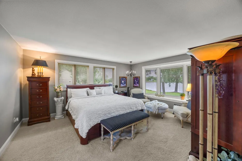 830 Lakewood Drive SW Hutchinson, MN 55350