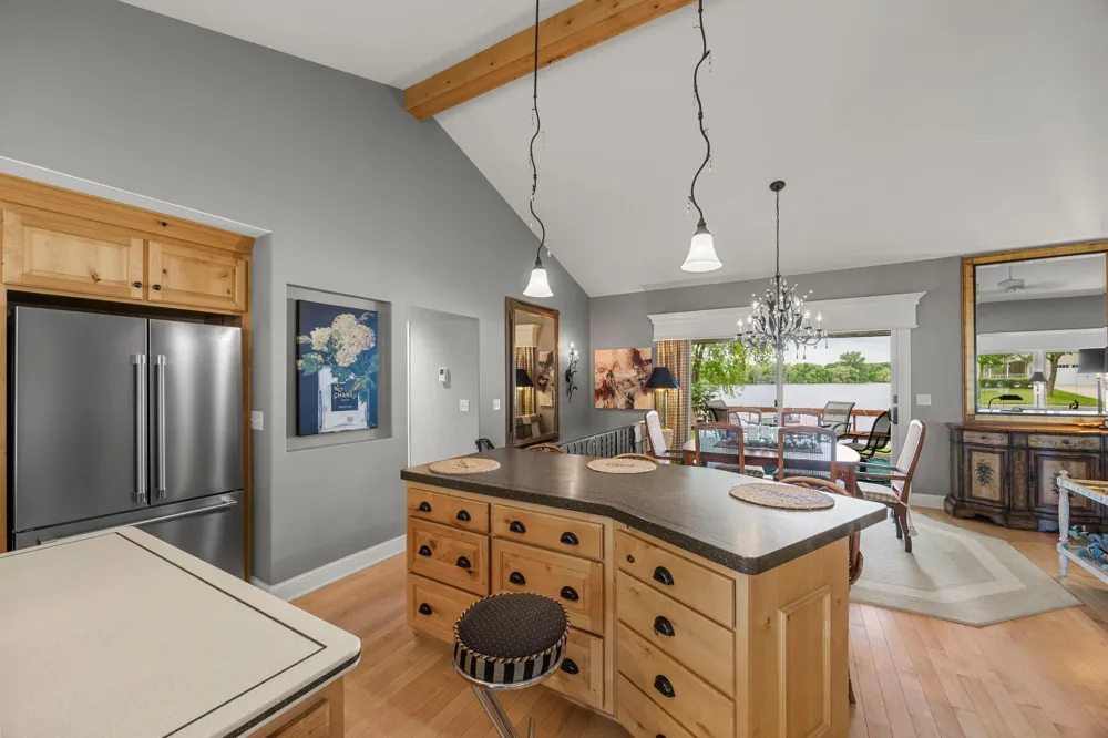 830 Lakewood Drive SW Hutchinson, MN 55350