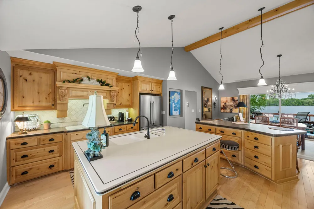 830 Lakewood Drive SW Hutchinson, MN 55350