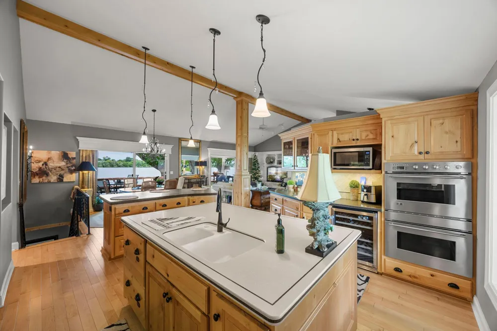 830 Lakewood Drive SW Hutchinson, MN 55350