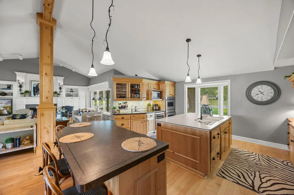 830 Lakewood Drive SW Hutchinson, MN 55350