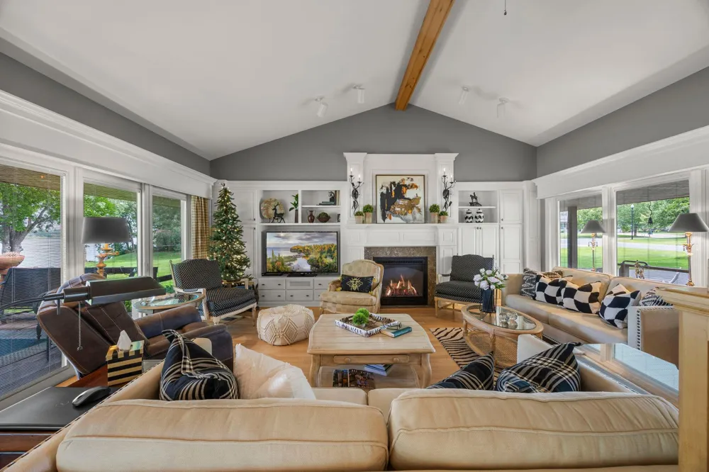 830 Lakewood Drive SW Hutchinson, MN 55350
