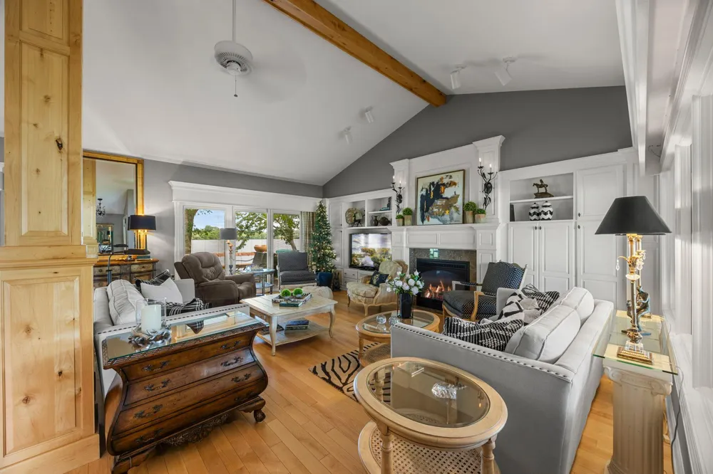 830 Lakewood Drive SW Hutchinson, MN 55350