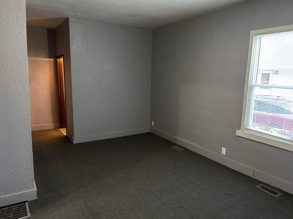 1019 Paulson Avenue Worthington, MN 56187