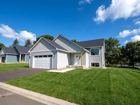 1304 Robinwood Lane