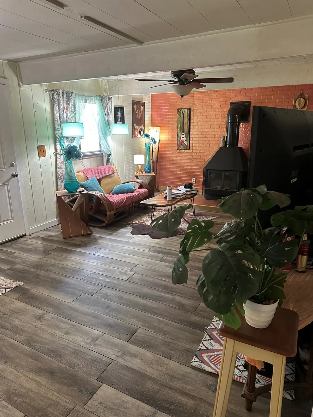 355 Spring Valley Street Gun Barrel City, TX 75156