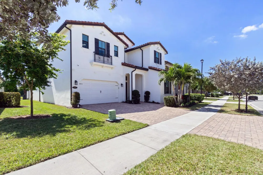 8451 Grand Prix Lane Boynton Beach, FL 33472